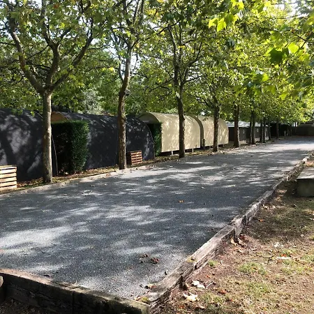 Les Maraises Кемпинг 3*