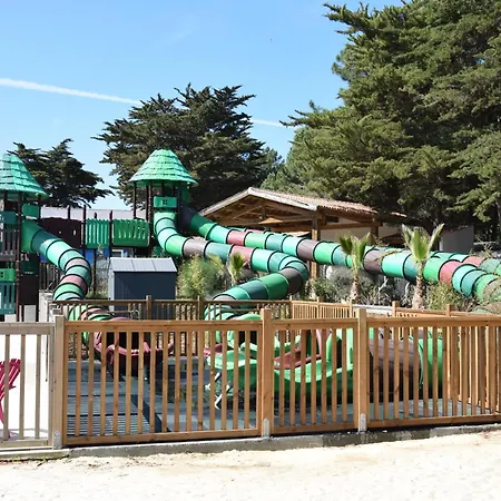 Campsite Les Maraises Saint-Martin-de-Re