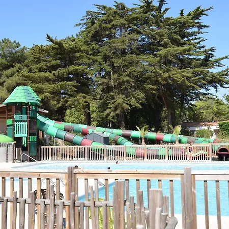 Les Maraises Campsite 3*