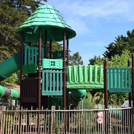 Кемпинг Les Maraises Сен-Мартен-де-Ре