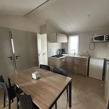 Кемпинг Les Maraises Сен-Мартен-де-Ре