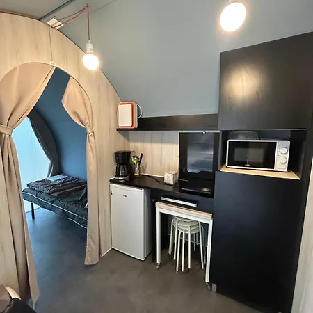 Les Maraises Кемпинг