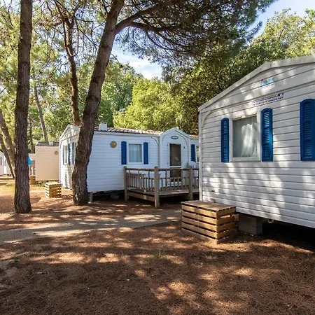 Campsite Les Maraises
