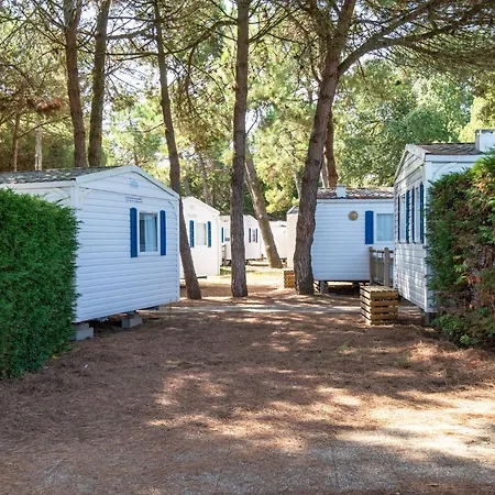 Campsite Les Maraises