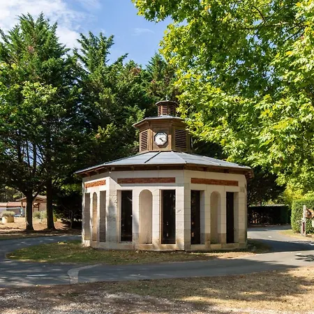 Campsite Les Maraises