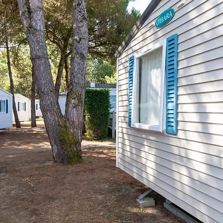 Campsite Les Maraises 3*