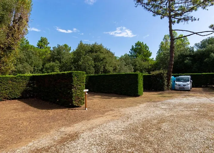 Les Maraises Camping